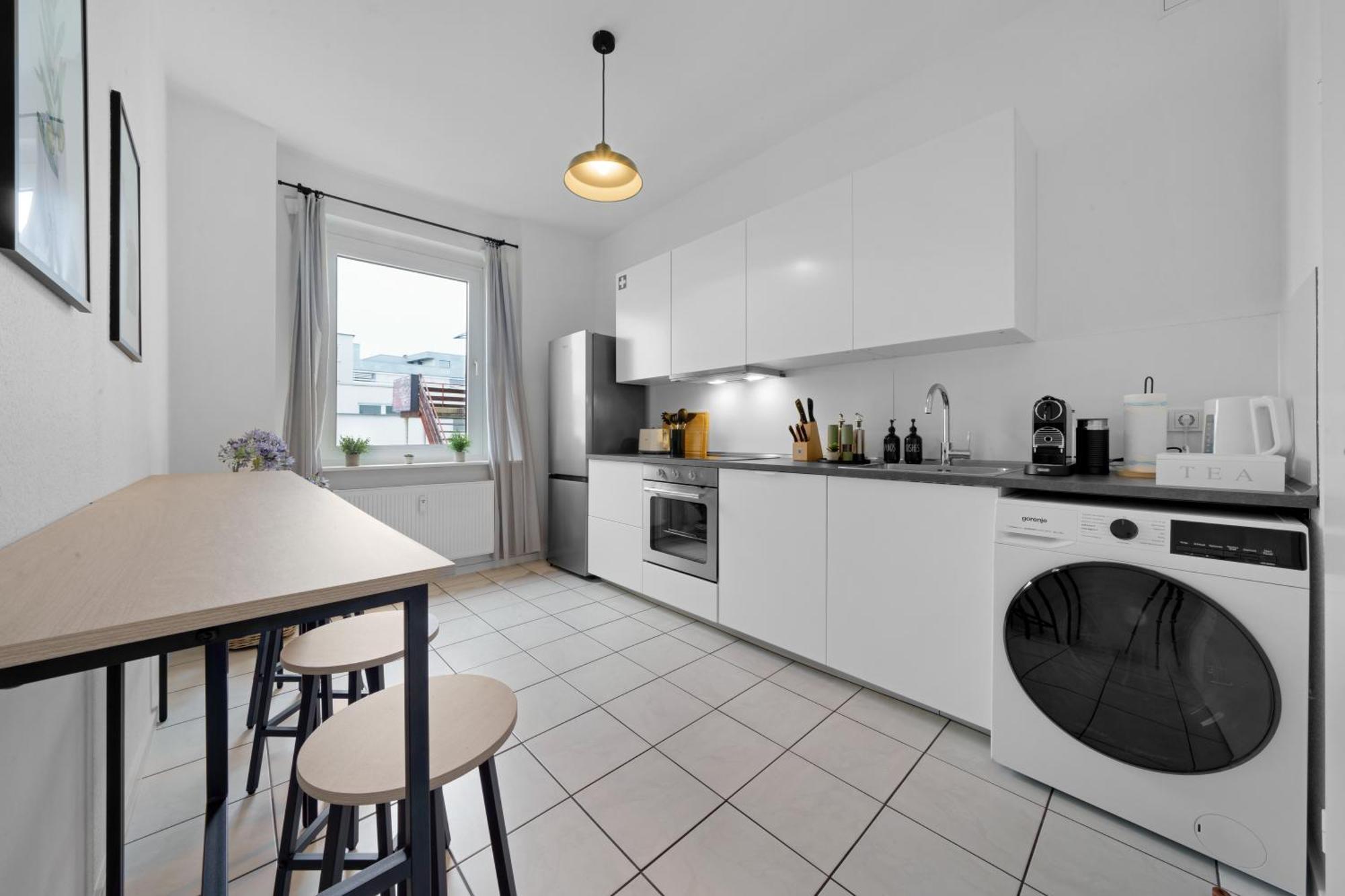 Olive Apartments - 86M2 - Kingsize - Free Parking Ганновер Экстерьер фото