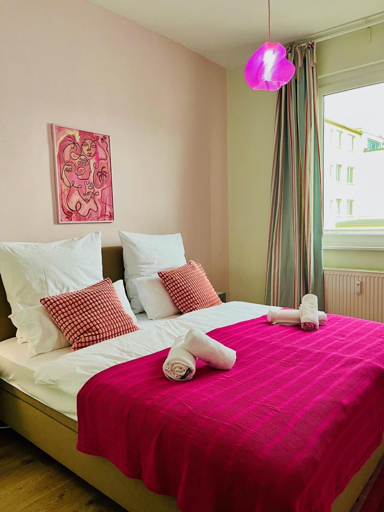 Olive Apartments - 86M2 - Kingsize - Free Parking Ганновер Экстерьер фото